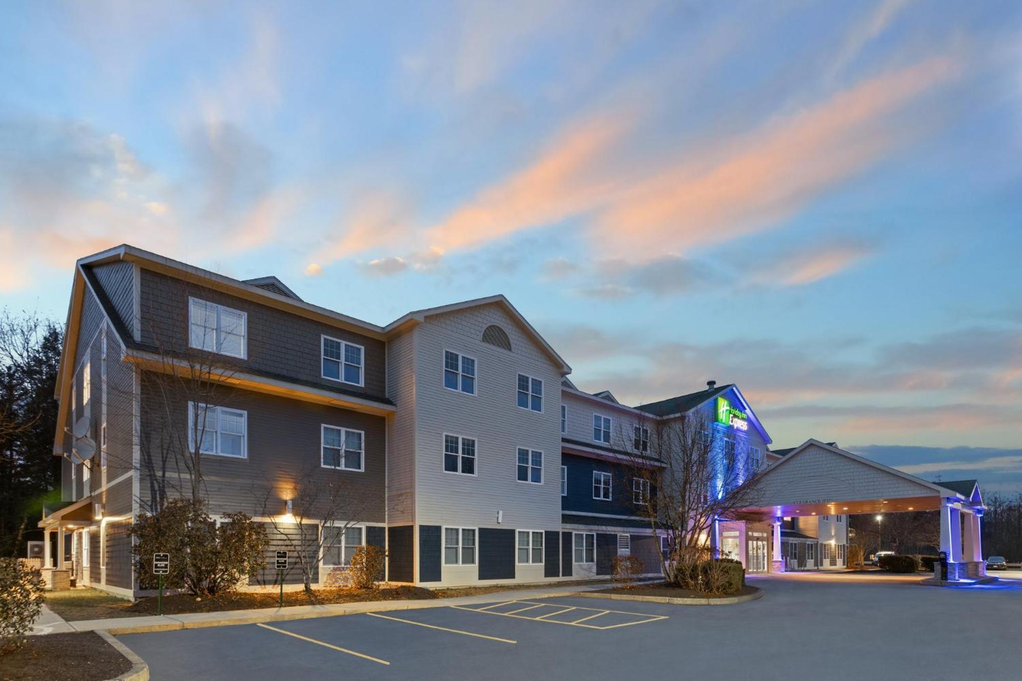 Holiday Inn Express Hotel & Suites Freeport By Ihg Dış mekan fotoğraf